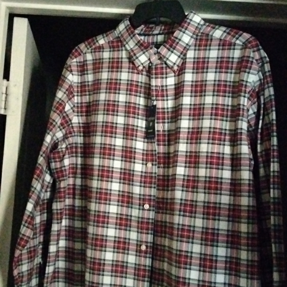 Men's long sleeve button up shirt